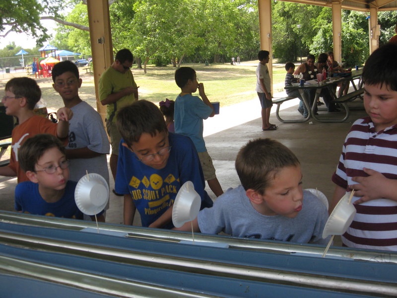 2010-Pack409-Blue-n-Gold - 204.jpg